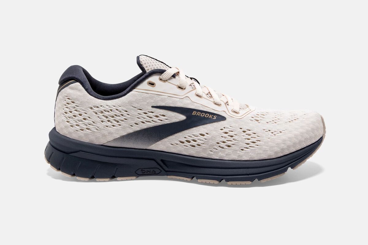 brooks anthem women